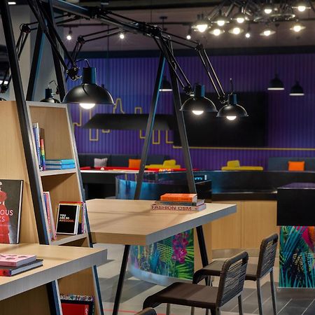 ホテル Aloft Dubai Airport エクステリア 写真