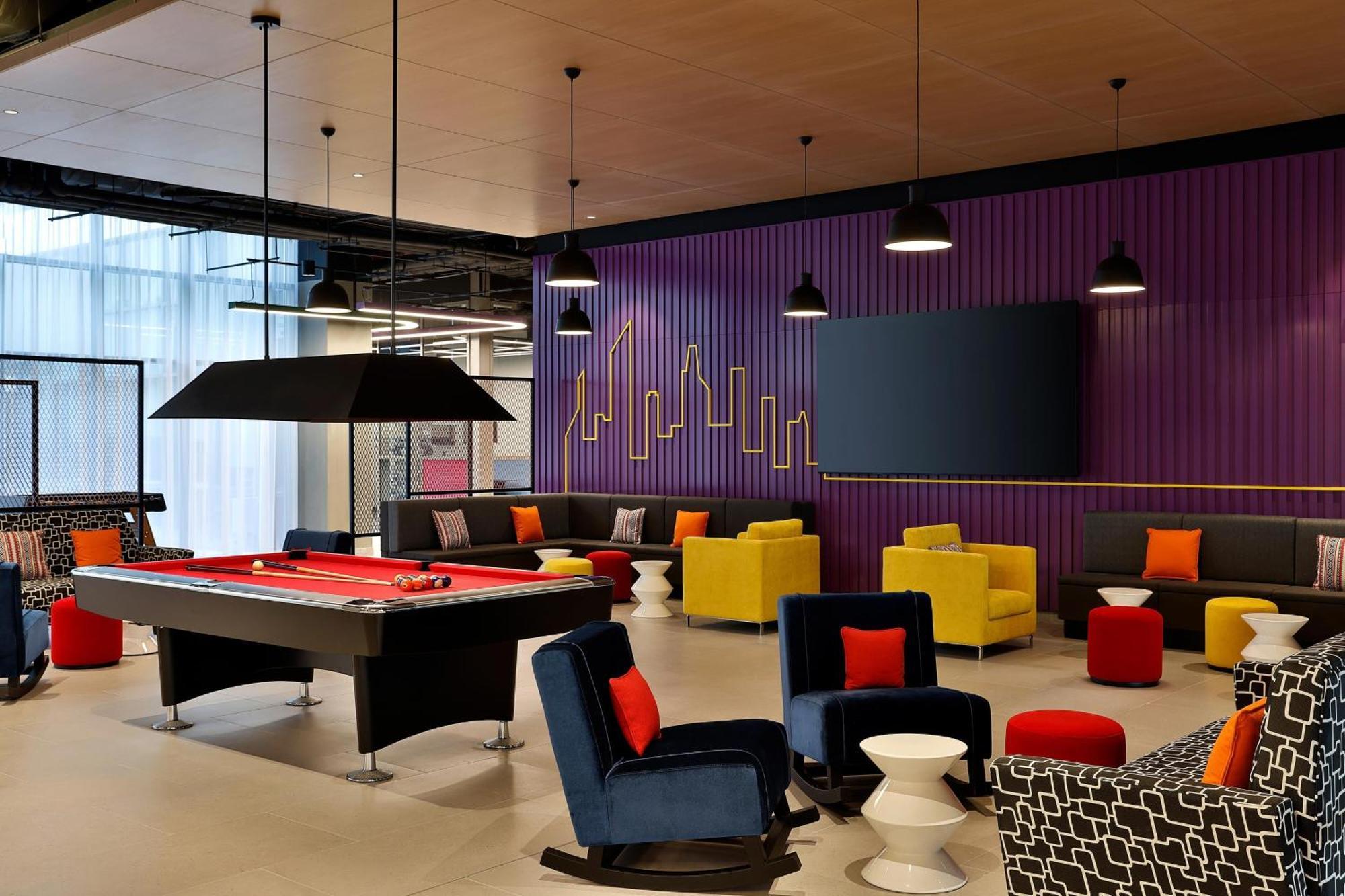 ホテル Aloft Dubai Airport エクステリア 写真
